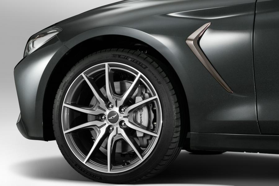 Колеса Genesis G70 3.3T 2017 года  (KR) (фото 58 из 86)